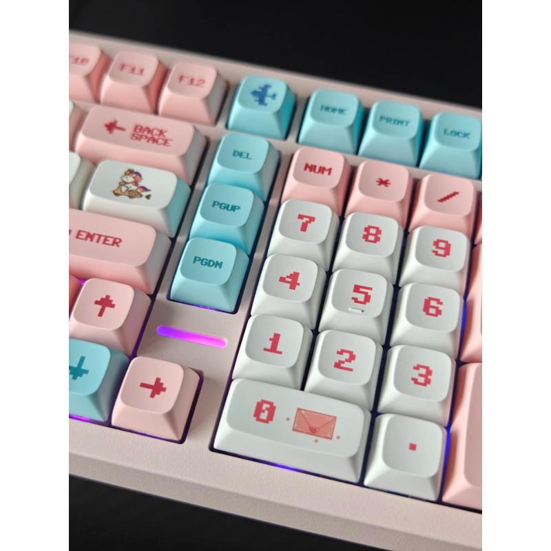 Pixel Style Themed Keycaps XDA - Gaming Accessories Aesthetic 评论和价格
